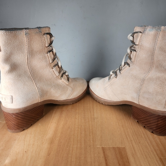 SOREL Women's Cate Lace Up Bootie Size 6.5 Beige Suede Combat Leather Shoes - Picture 8 of 11